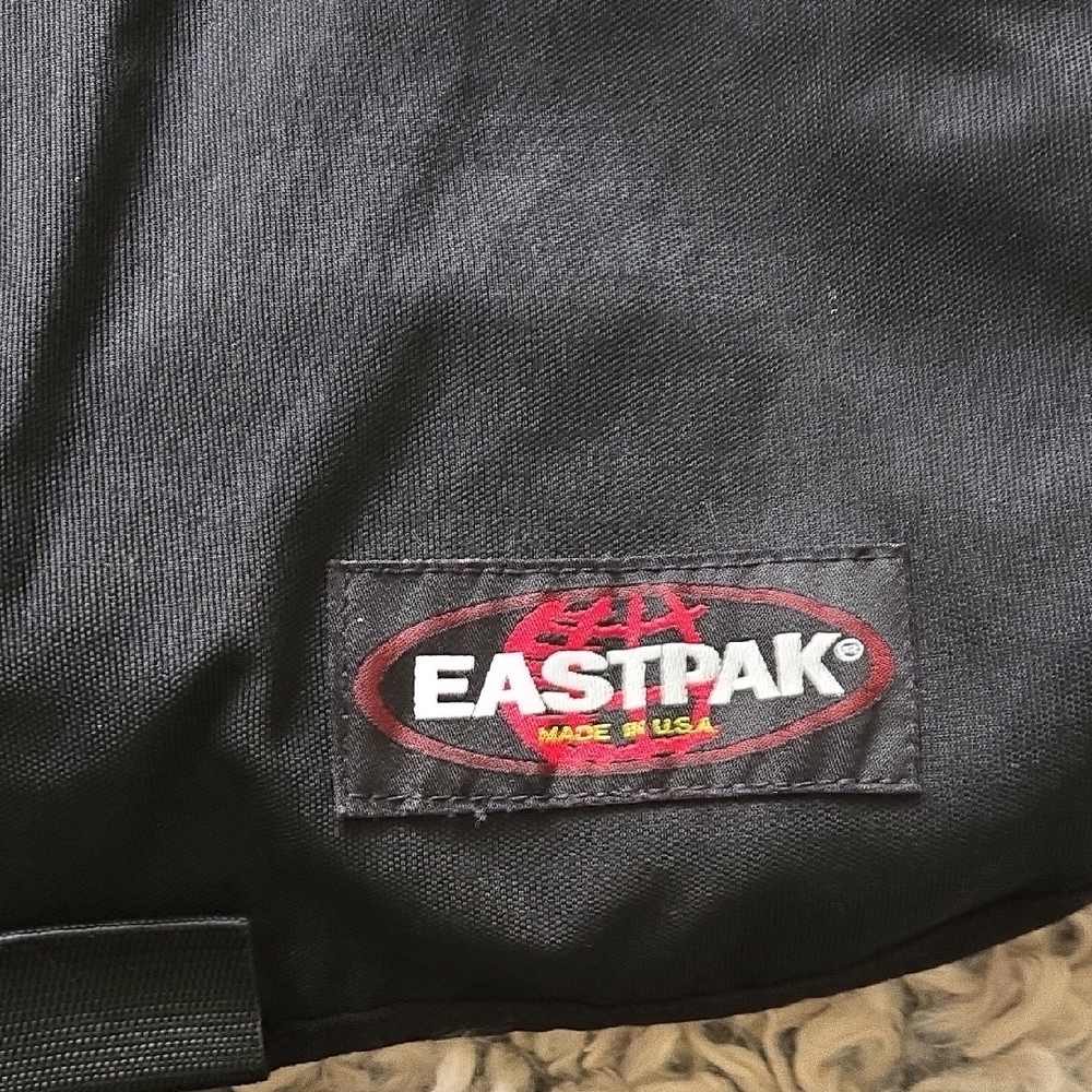Eastpak Unisex Crossbody Large Crossbody Messenger Bag